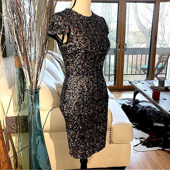 DRESS THE POPULATION 🔥Fabulous Sequined, Multi-Color Mini Dress 🔥STUNNING !♥️ - Picture 15 of 17
